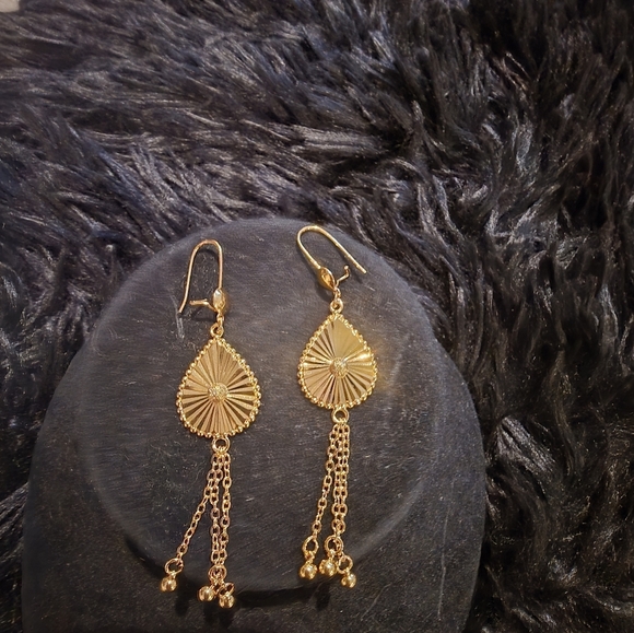 Elegant 21kgp Dubai Gold Jewelry Set with Earrings and Necklace - Picture 9 of 11